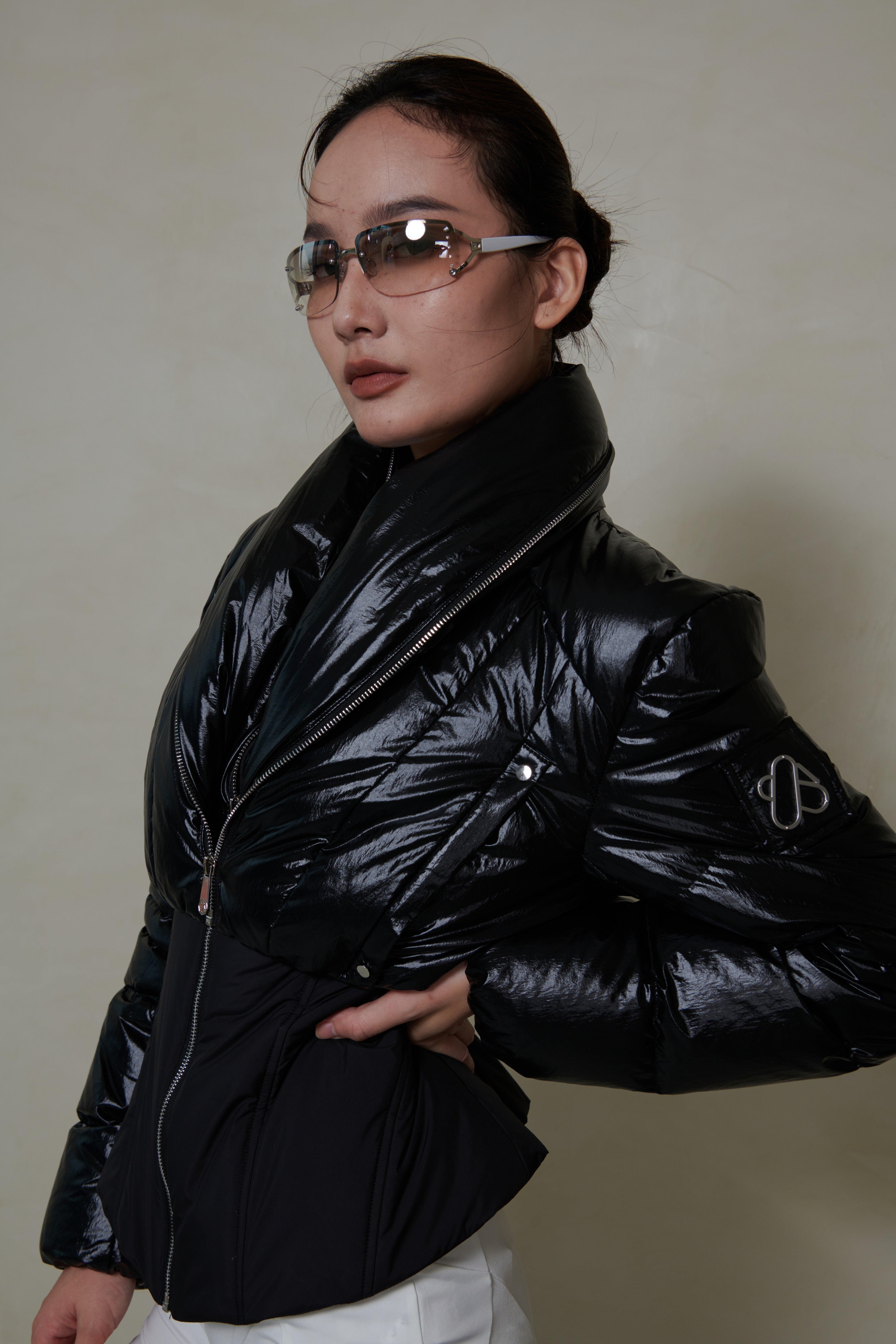 020 SHORT DOWN JACKET - OBISIDIAN